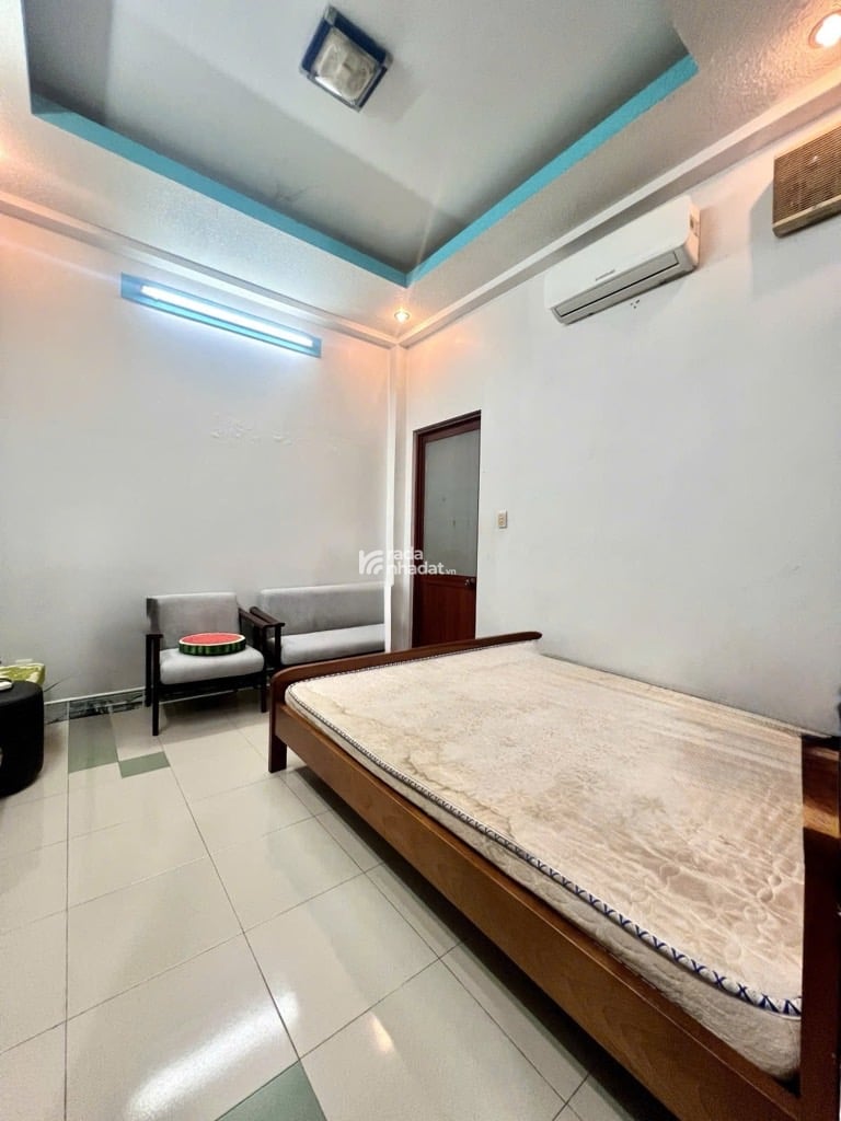 BÁN NHÀ HẺM XE TẢI 100M2 (5*20) 4 PHÒNG NGỦ 6.4 TỶ KẾ KHU TÊN LỬA BÌNH TÂN 