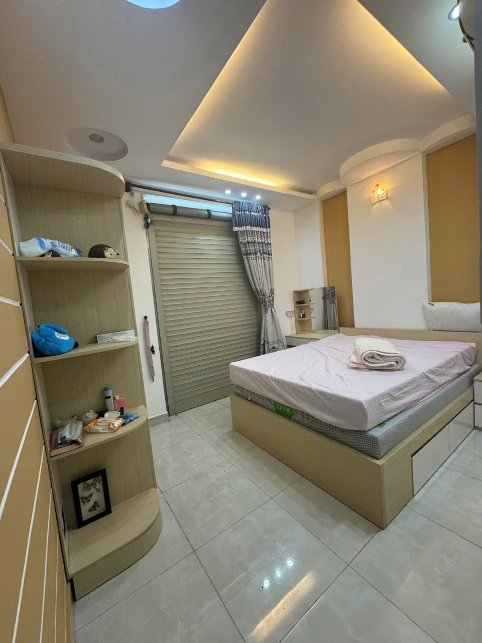 Bán nhà mặt tiền Dân Chủ, 64m2, 4 tầng, full nội thất, chỉ 11 tỷ TL