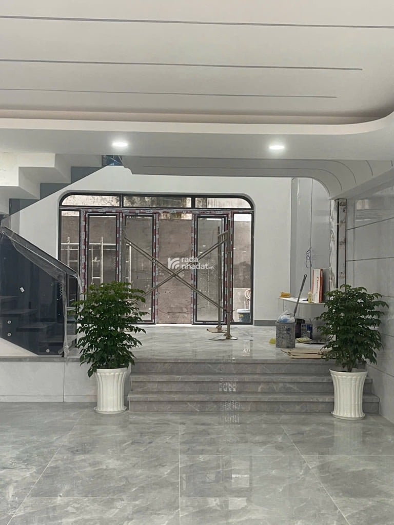 - Vị trí đẹp , giáp Tân Phú, gần siêu thị Aeon Nhật Bản, chợ   , trường học 