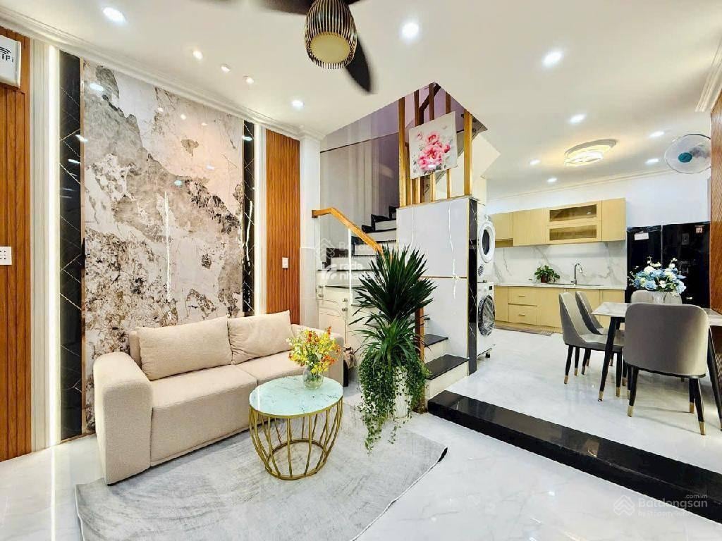 HẺM XE HƠI - NGANG 4M - CHỈ NHỈNH 5 TỶ