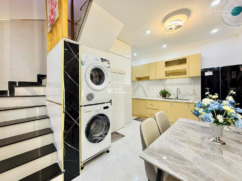 HẺM XE HƠI - NGANG 4M - CHỈ NHỈNH 5 TỶ