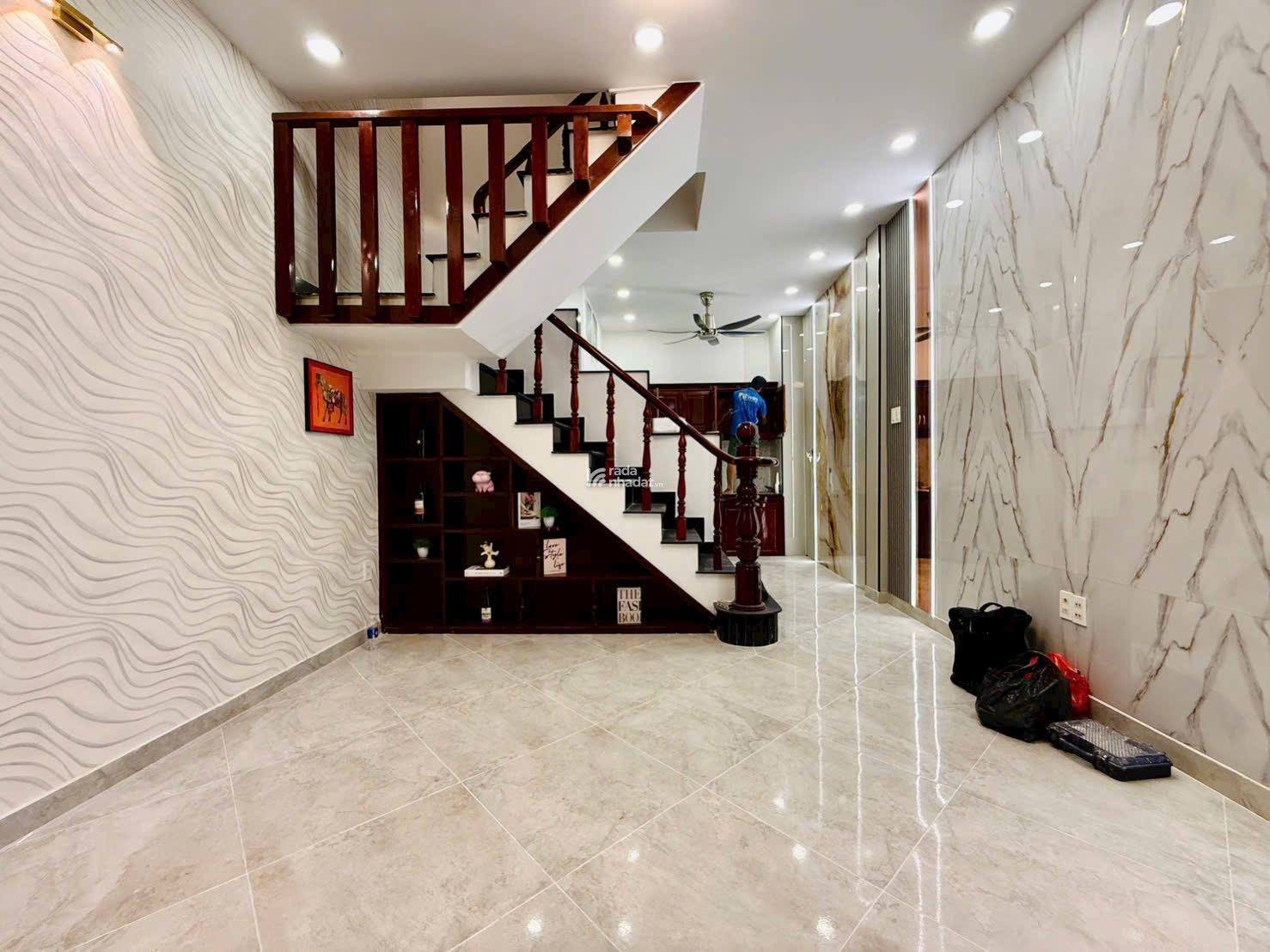 NHÀ ĐẸP GIÁ TỐT 3 TẦNG NGAY NGÃ TƯ GA, CHỈ 3.78 TỶ!