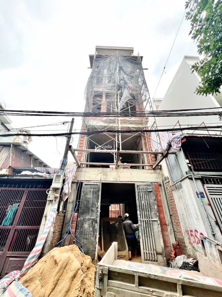 Siêu phẩm 5 tầng FULL nội thất Gò Xoài- Thang máy xịn xò