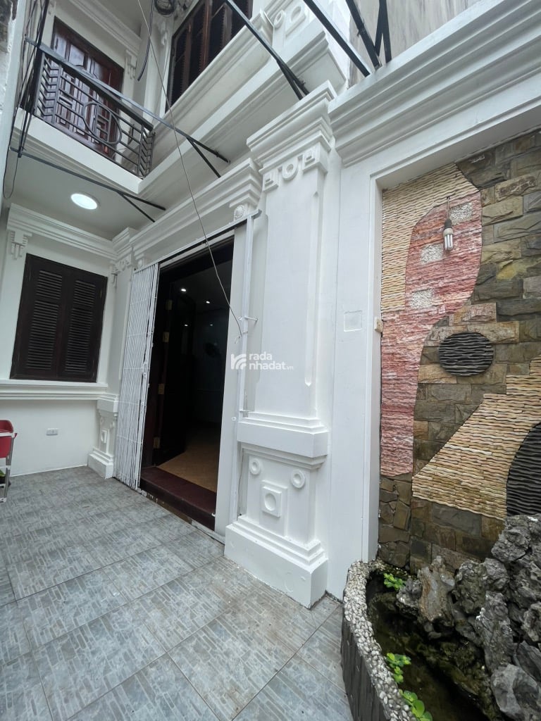 HOÀNG QUỐC VIỆT - CHỦ THEO VỢ VÀO NHA TRANG - ĐỂ LẠI NHÀ CŨ 3 TẦNG - 8.5 TỶ