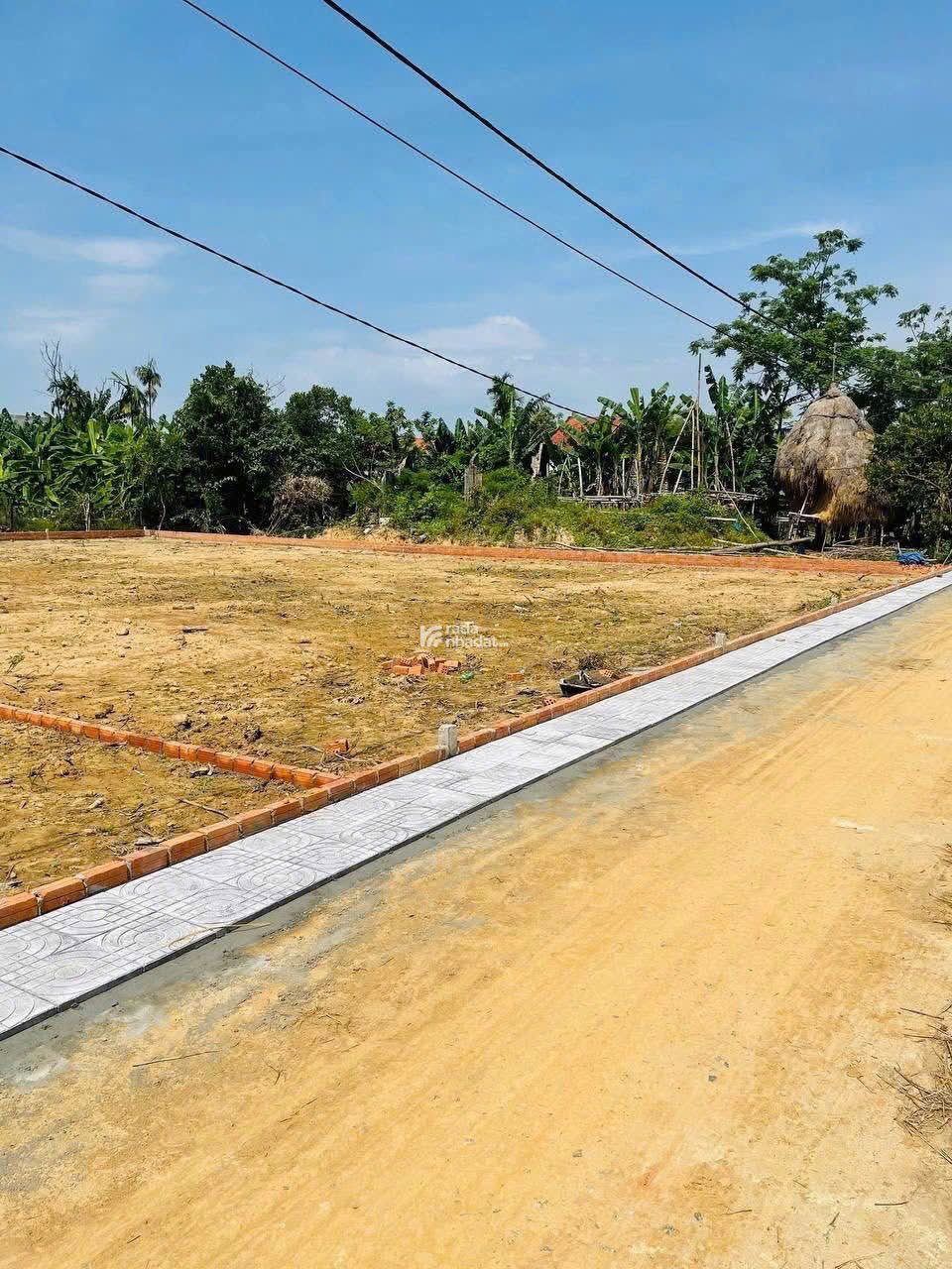 Cần bán lô đất diện tích rộng 186m2 giá chỉ 760 triệu