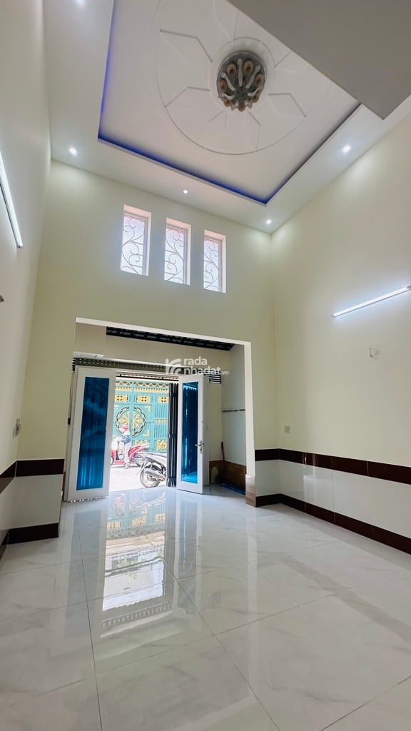 BÁN NHÀ TCH10 TRUNG MỸ TÂY - QUẬN 12 - DIỆN TÍCH 63m - NHÀ 4 TẦNG BTCT - OTO VÀO NHÀ - CHỈ 6.5 TỶ.