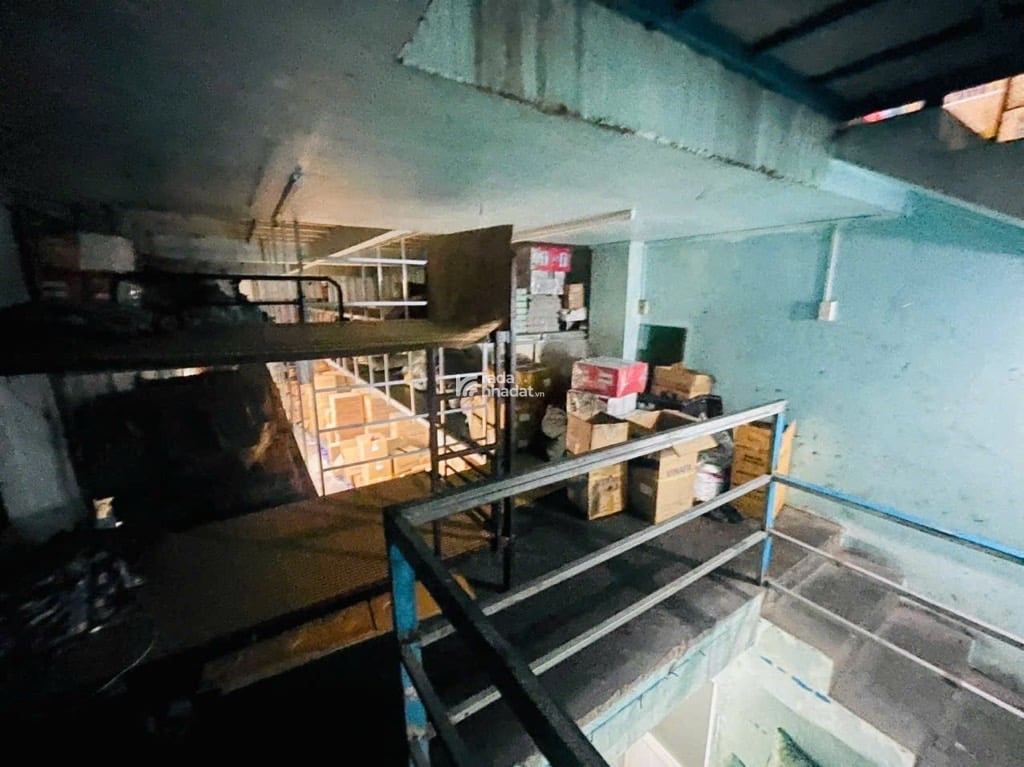 HẺM XE HƠI SÁT NHÀ, TÁI THIẾT, TÂN BÌNH, 110M2 NGANG HIẾM. GIẢM 350TR CHỈ CÒN 15T TL 