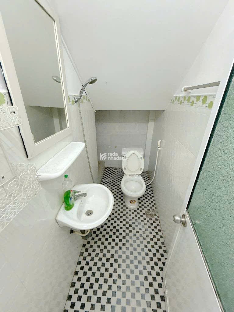 Nhà đẹp 4 lầu -4*10 - đường số Tân Quy - hẻm 1 xẹt - gần 4M sát mặt tiền 2 căn - nhỉnh 4T TL