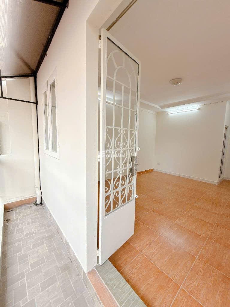 Nhà đẹp 4 lầu -4*10 - đường số Tân Quy - hẻm 1 xẹt - gần 4M sát mặt tiền 2 căn - nhỉnh 4T TL