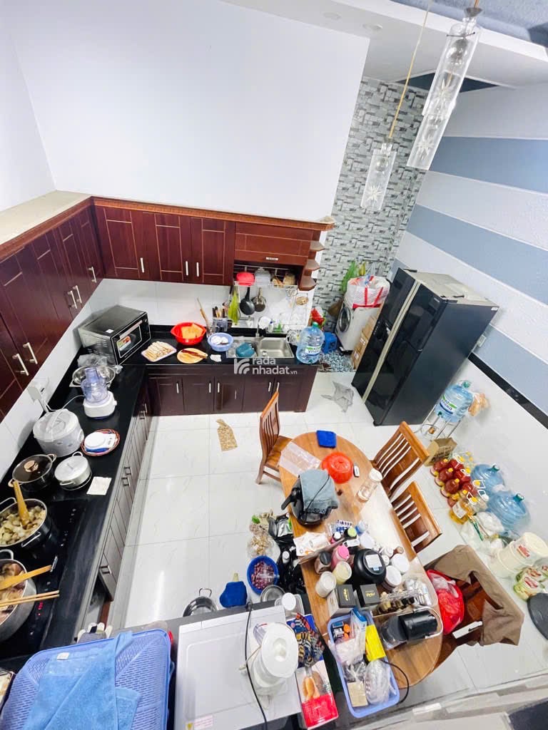 Bán Gấp Nhà Phố 3 Tầng 4,5x14 Xe Hơi Đậu Ngay Cửa -Trương Thị Hoa P Tân Thới Hiệp Quận 12