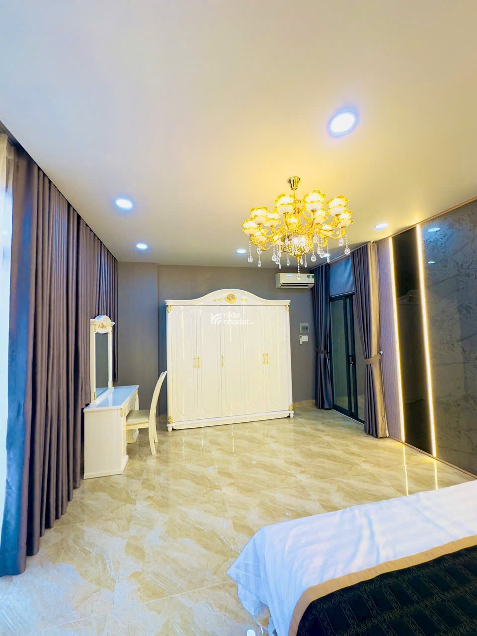 Bán nhà đường Cao Thắng P12, quận 10 DT: 6x16 nở hậu đều 6.3m 5 tầng Giá 16.8 tỷ