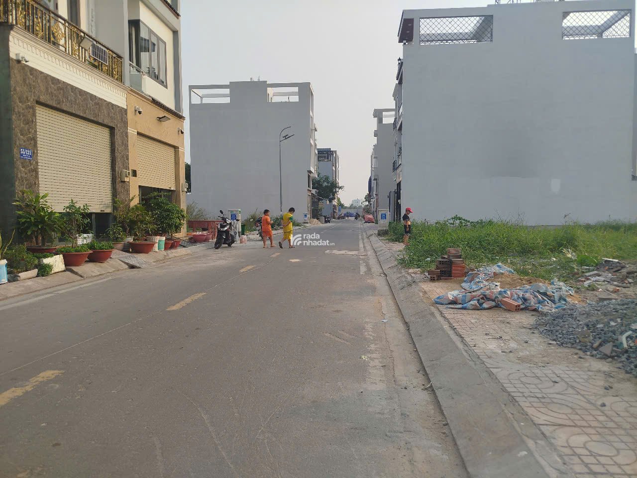 75,6 m2 đường 8m ngay Hương Lộ 2 nối dài, dân đông tiện về Tân Phú-Q11-Q6. Giá tốt thu hồi vốn