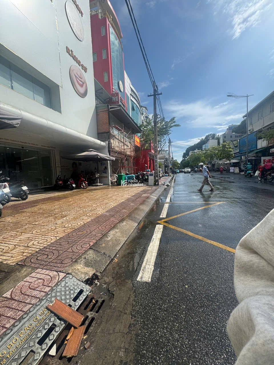 CHO THUÊ NHÀ 2MT  Hoàng Sa,Q1,trệtlầu,14mx10m,dt 280m2, giá 120tr Tl