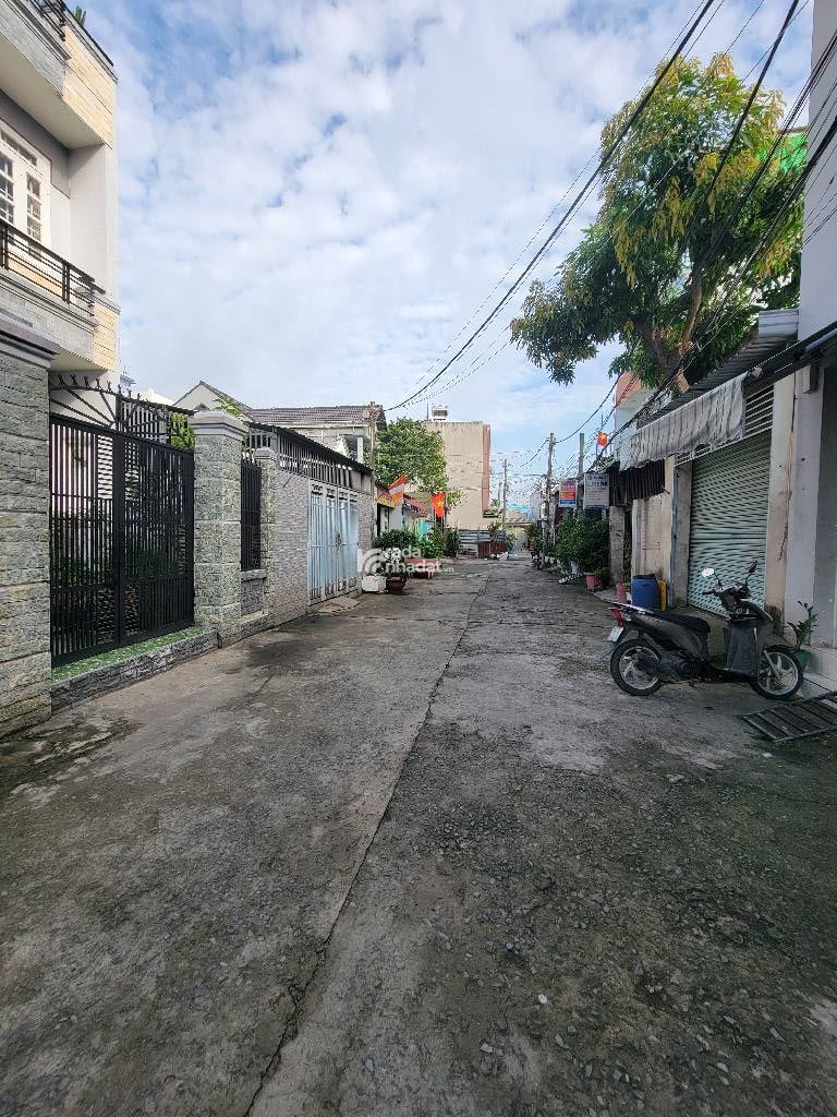 HẺM XE TẢI QUAY ĐẦU, SÁT MẶT TIỀN ĐƯỜNG 22, GẦN NGÃ 3 LÝ TẾ XUYÊN, 5X20 CHỈ 9,3 TỶ.