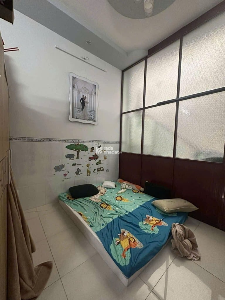 BÁN NHÀ MỄ CỐC 68M2 1 TRỤC GẦN CẦU SỐ 3 4.X TỶ QUẬN 8
