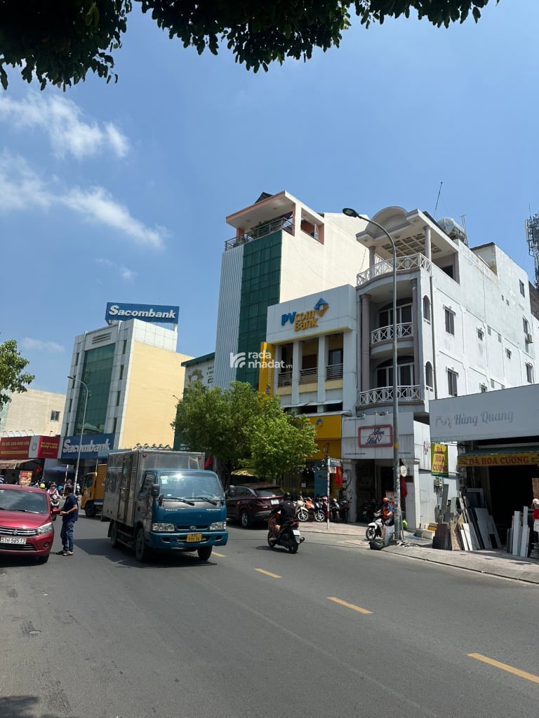 NHÀ TÂN PHÚ - GÒ DẦU - MẶT TIỀN KINH DOANH - 5x24M - NGAY AEON MAIL.