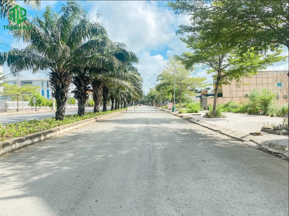  Bán lô đất gần trường học và Chợ liên khu giá 1 tỷ 890 đã có sổ hồng riêng