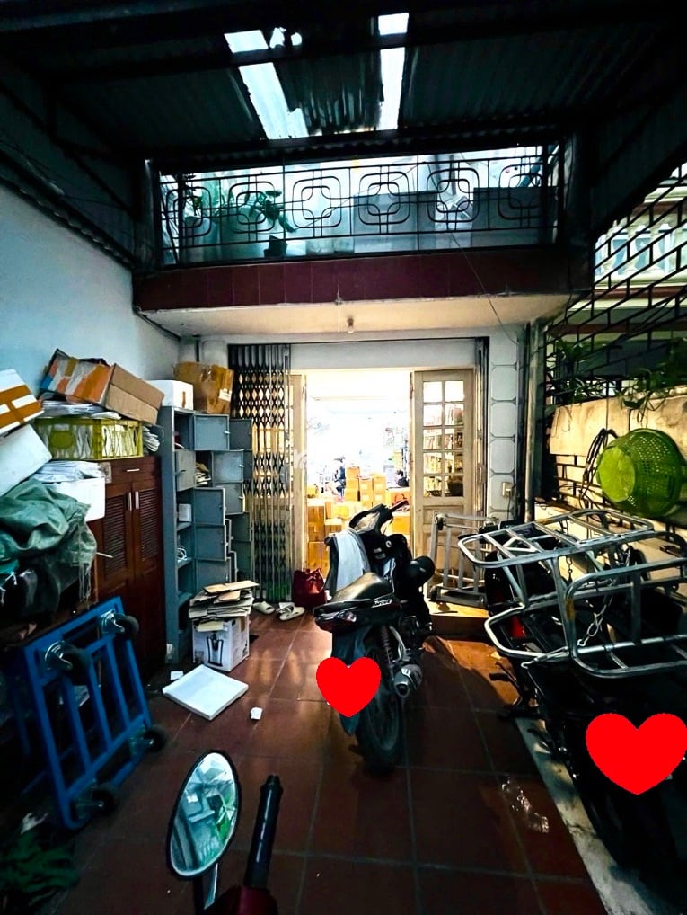 60M2 HOA BẰNG - SỔ VUÔNG - 7 CHỖ LÙI CỬA - GẦN SÂN CHƠI - Ô TÔ ĐỖ NGÀY ĐÊM - 12 TỶ RƯỠI