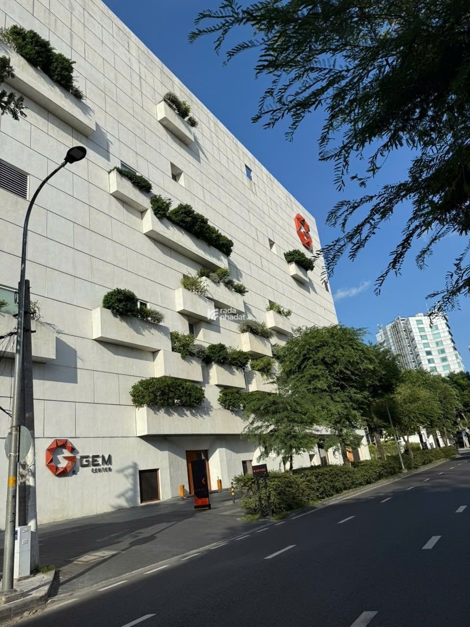 BÁN NHÀ 5 TẦNG_GÓC 2MT NGUYỄN BỈNH KHIÊM, Q.1_DT: 9x28m_GIÁ 180 TỶ