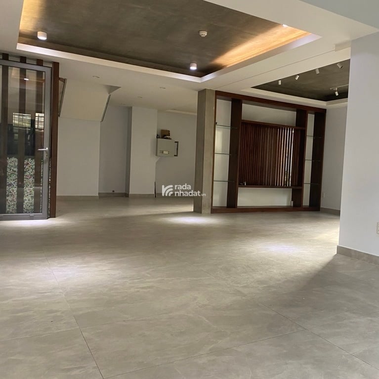 Hiếm Biệt Thự mini cao cấp đường Hồng Bàng Q11 xe hơi vào nhà, DT 7.5x13m, 5 Tầng 5PN, 160tr/m2