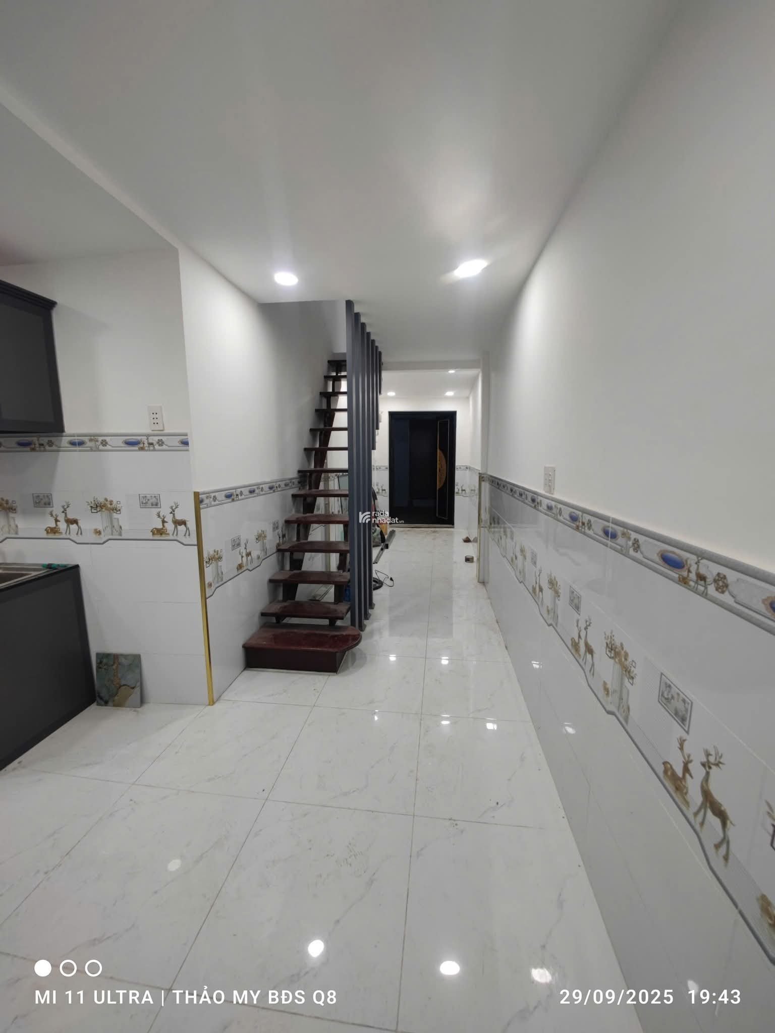 Cần Bán Gấp Nhà Đầy ĐỦ Công Năng, Đường Mai Hắc Đế Quận 8, 4 PN, Hẻm 3m, Chỉ Nhỉnh 2 Tỷ