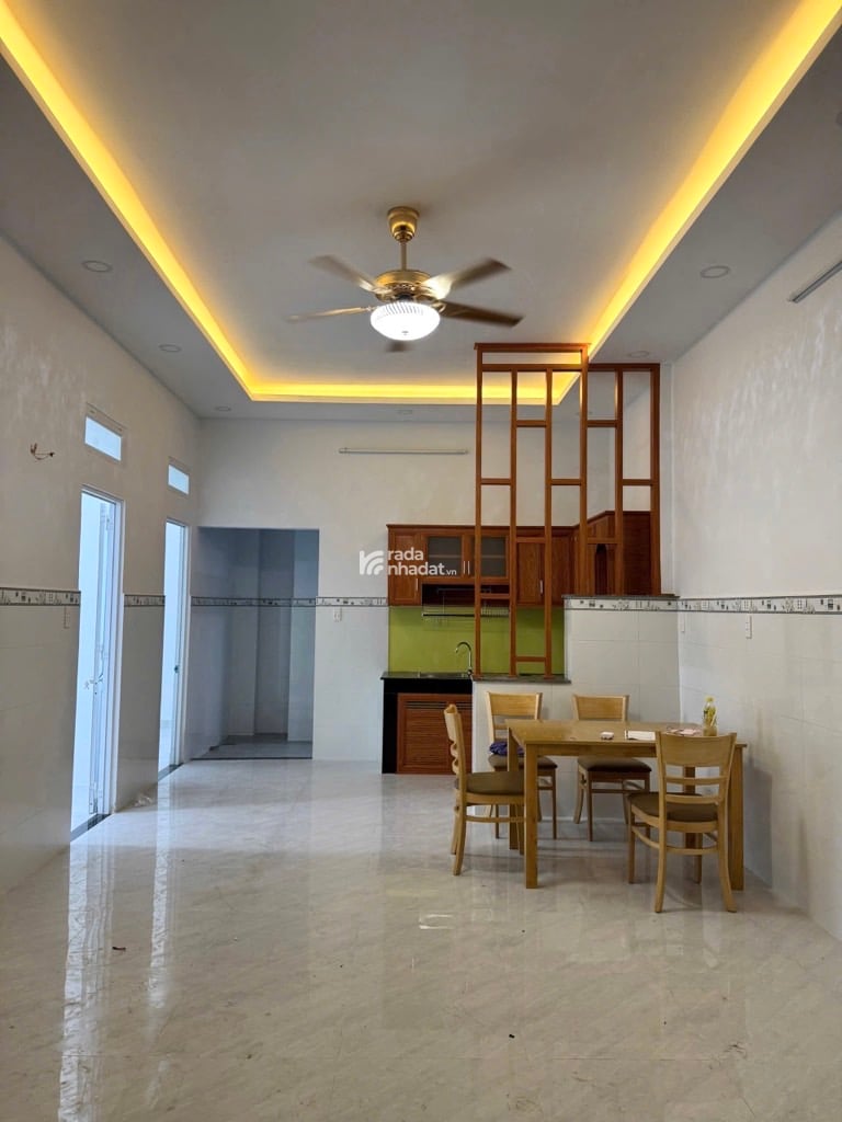 SÁT MẶT TIỀN ĐƯỜNG - DIỆN TÍCH LỚN, NHÀ NỞ HẬU- NHỈNH NHẸ 4