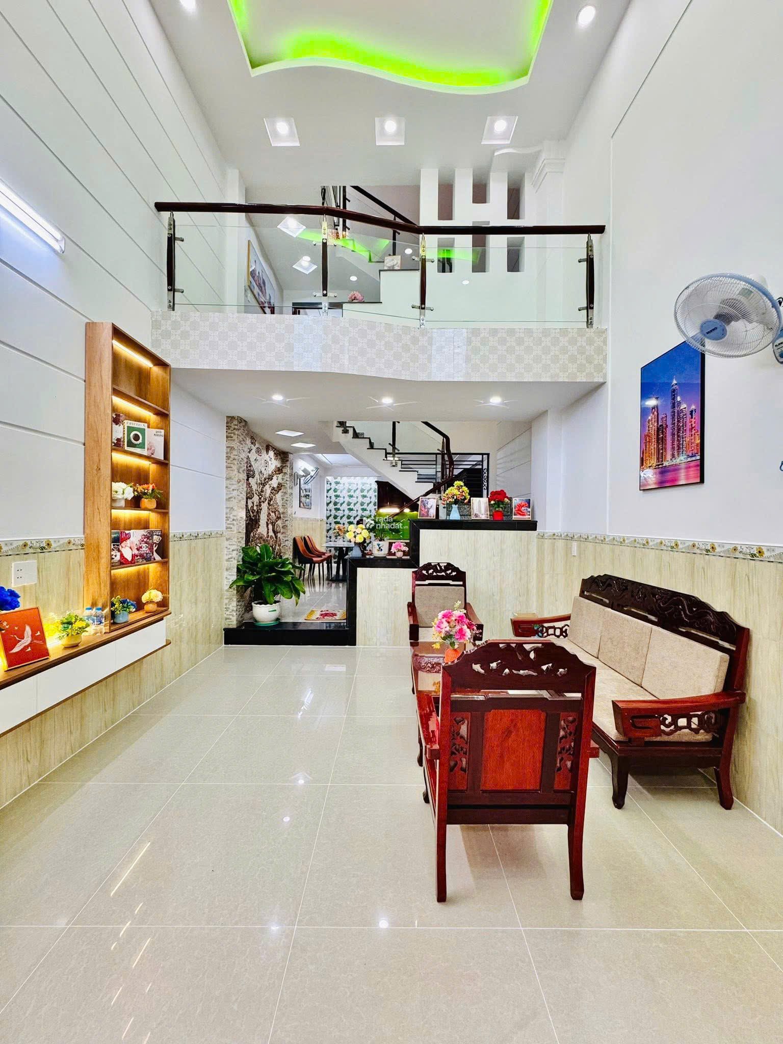 CHỐT NGAY CĂN NHÀ NGUYỄN XÍ, BÌNH THẠNH/ DT 60,8M2 GIÁ CHỈ 3 TỶ 515TR/ HĐT 15TR/ THÁNG/ SHR
