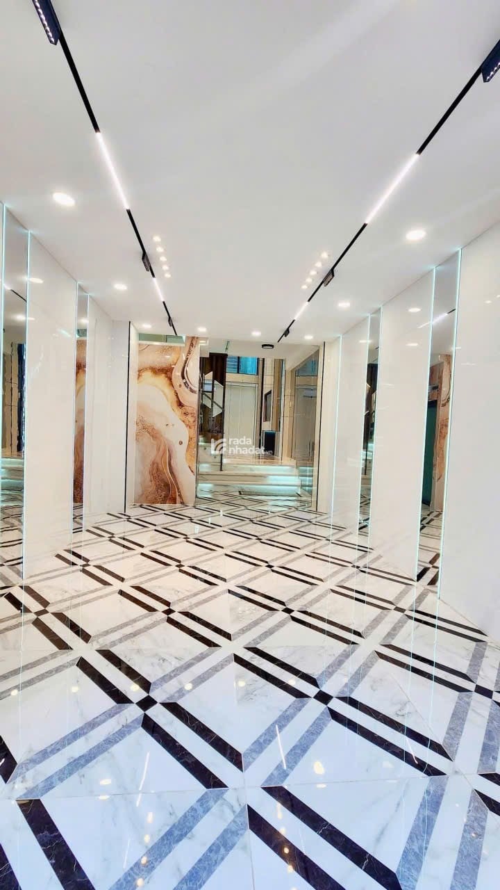 THIỆN CHÍ BÁN GIẢM SỐC 1.45 TỶ - NHÀ 5 TẦNG MỚI ĐẸP - 8.35 TỶ