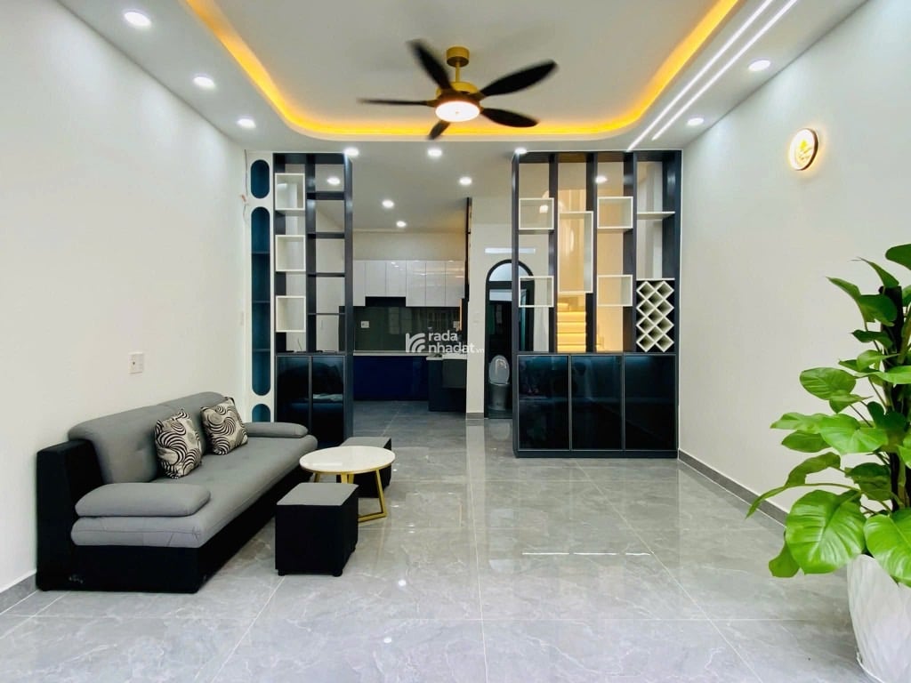 NHỈNH 5 TỶ - NHÀ 3 TẦNG MỚI ĐẸP - 43M2 (4.4x10) - 3PN - GẦN MẶT TIỀN, CÔNG VIÊN LÀNG HOA