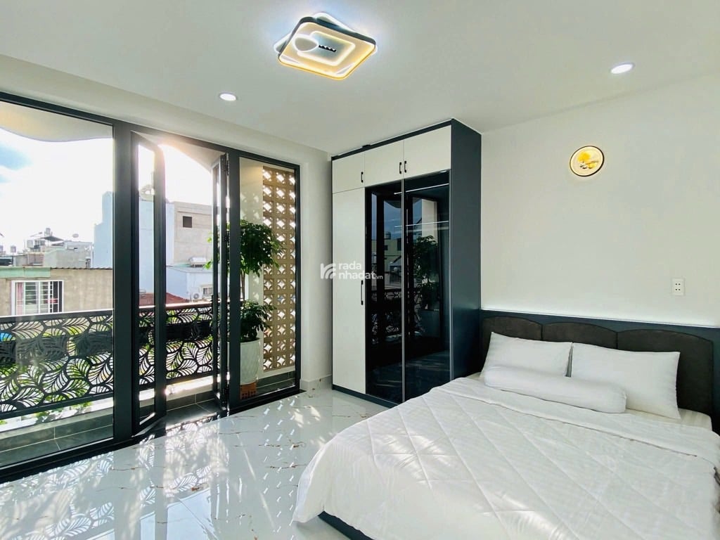 NHỈNH 5 TỶ - NHÀ 3 TẦNG MỚI ĐẸP - 43M2 (4.4x10) - 3PN - GẦN MẶT TIỀN, CÔNG VIÊN LÀNG HOA