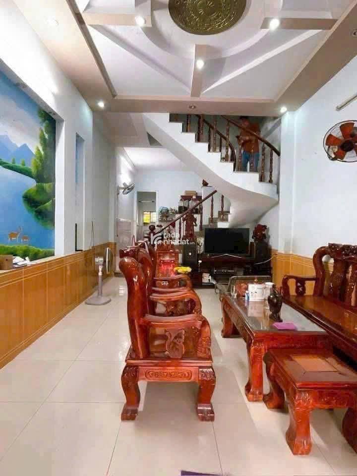 BÁN NHÀ 1 LẦU 1 TRỆT Phường Dĩ An. TP. Hồ Chí Minh : LH : 0979 895 975