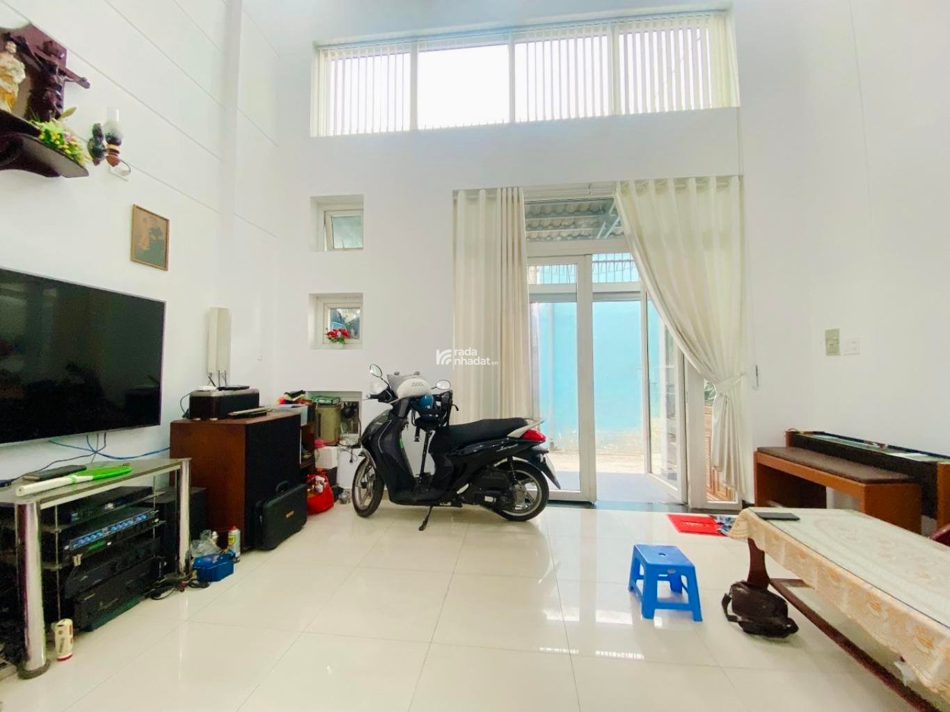 BÁN NHÀ GẦN CHỢ PHẠM VĂN HAI - BÙI THỊ XUÂN - TÂN BÌNH - KHU VỰC DÂN TRÍ - 60M2 - NGANG ĐẸP 5.2M 