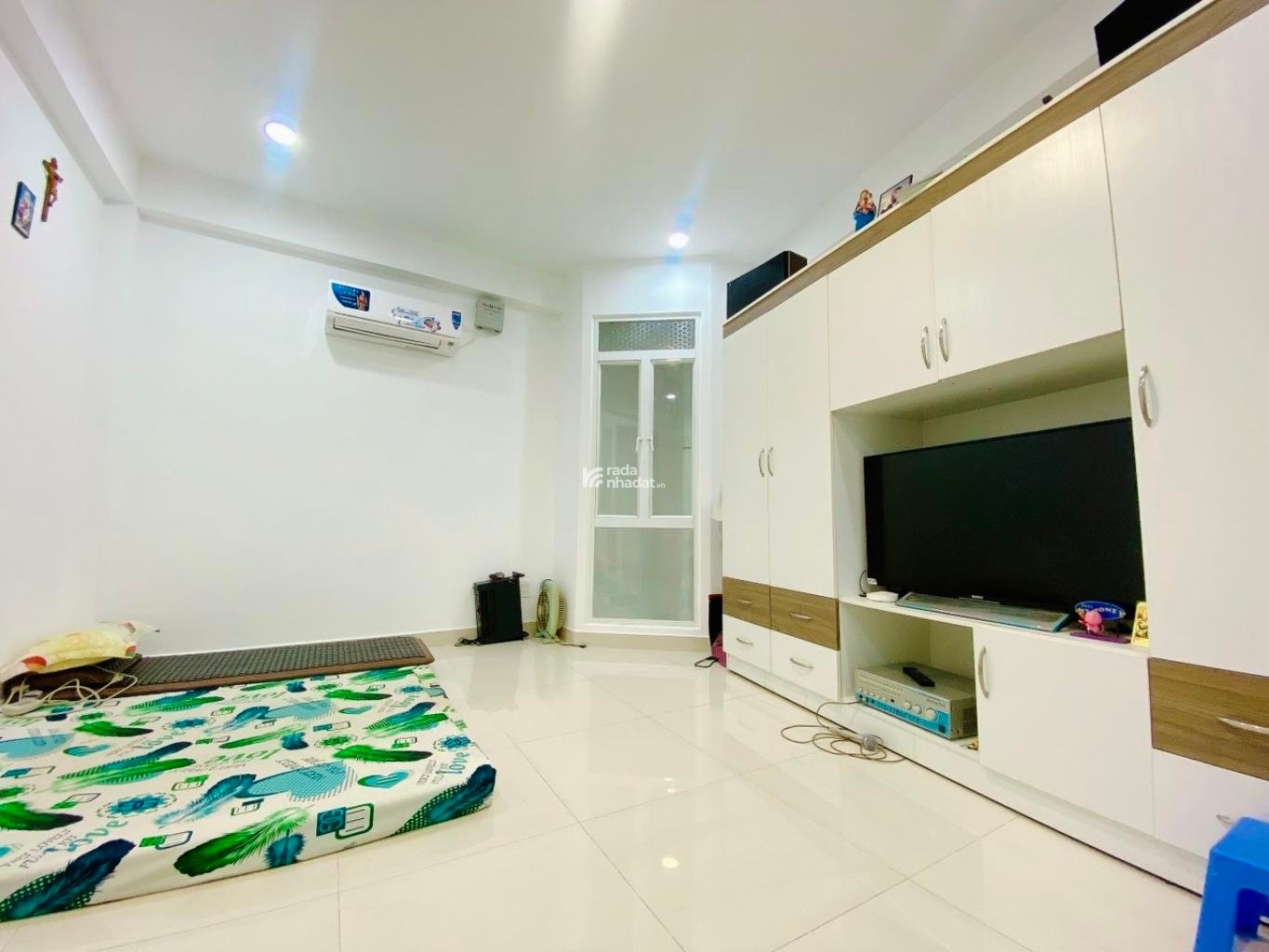 BÁN NHÀ GẦN CHỢ PHẠM VĂN HAI - BÙI THỊ XUÂN - TÂN BÌNH - KHU VỰC DÂN TRÍ - 60M2 - NGANG ĐẸP 5.2M 