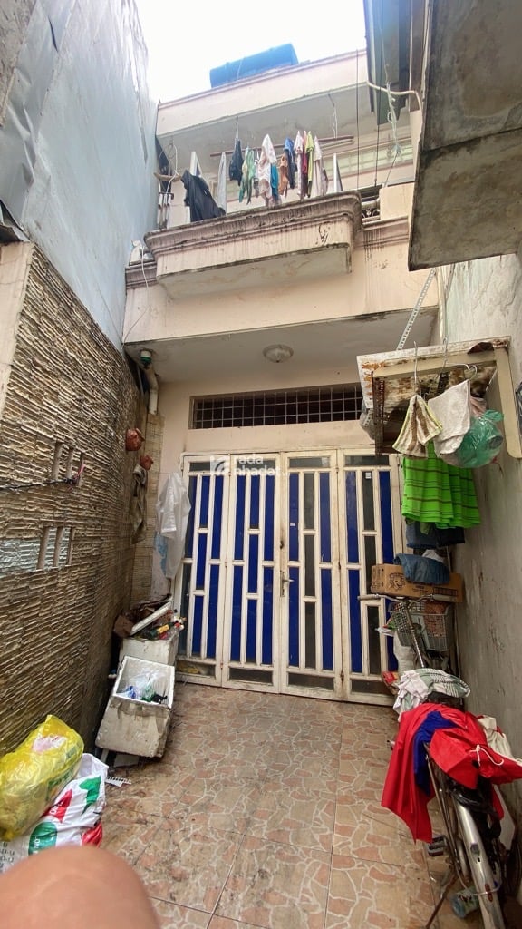 HẺM XE HƠI SÁT NHÀ, LẠC LONG QUÂN, TÂN BÌNH, 36M2 CÓ KC Ở NGAY. GIẢM 250TR CHỈ CÒN 3.34T TL 