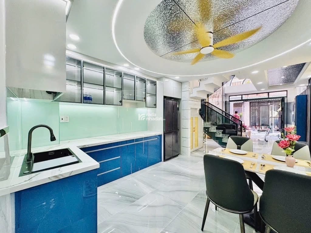 NHÀ PHỐ 4 TẦNG - XÂY MỚI FULL NỘI THẤT - 4x14 - GẦN CÔNG VIÊN LÀNG HOA - CHỈ 7.95 TỶ TL