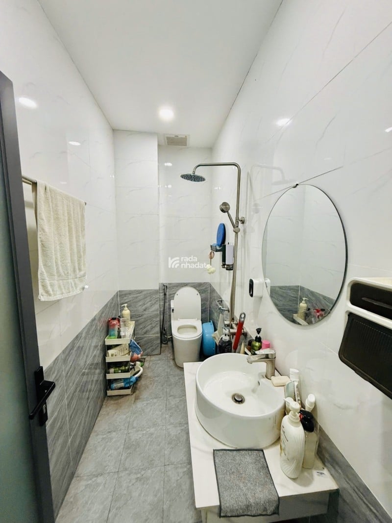 Bán nhà mặt tiền Lý Thánh Tông-ngang 5m-nhà mới-sổ vuông-chỉ 9 tỷ