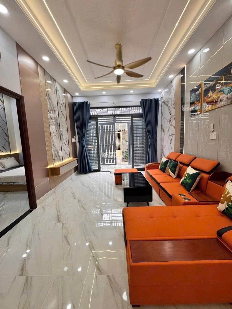 CẦN TIỀN GẤP BÁN NHÀ ĐƯỜNG TRẦN KHẮC CHÂN PHƯỜNG TÂN ĐỊNH QUẬN 1 HXH 50m2