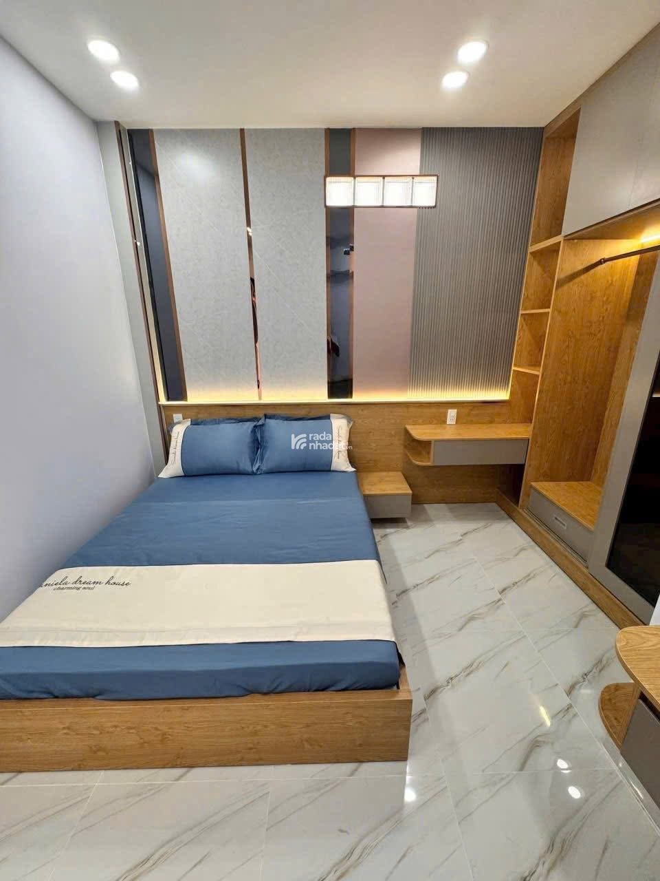 CẦN TIỀN GẤP BÁN NHÀ ĐƯỜNG TRẦN KHẮC CHÂN PHƯỜNG TÂN ĐỊNH QUẬN 1 HXH 50m2