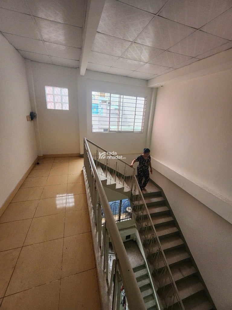 NGUYỄN VĂN CỪ - PHƯỜNG 1 - QUẬN 5 -DT: 4.4*38M- 38 TỶ