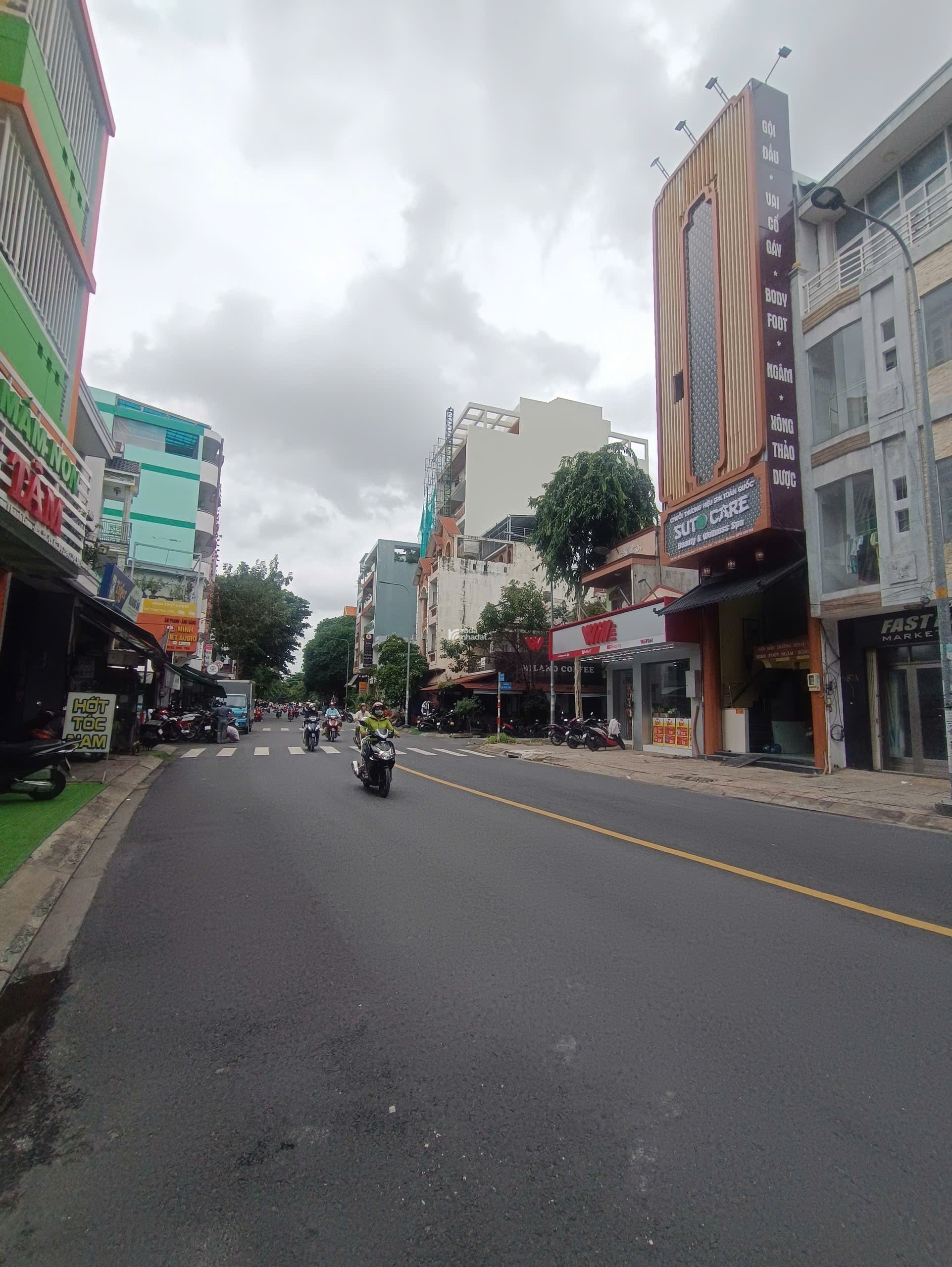 BÁN NHÀ ĐẸP MẶT TIỀN TRẦN HƯNG ĐẠO Q. TÂN PHÚ