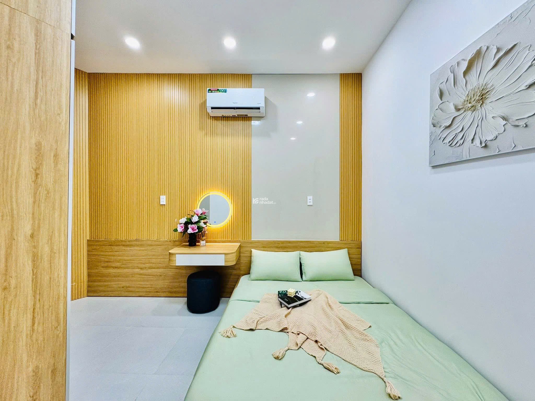 Bán nhà đang cho thuê 15tr/ tháng ngay Đào Duy Anh, Phú Nhuận. Giá: 3 tỷ 120tr/65m2, riêng