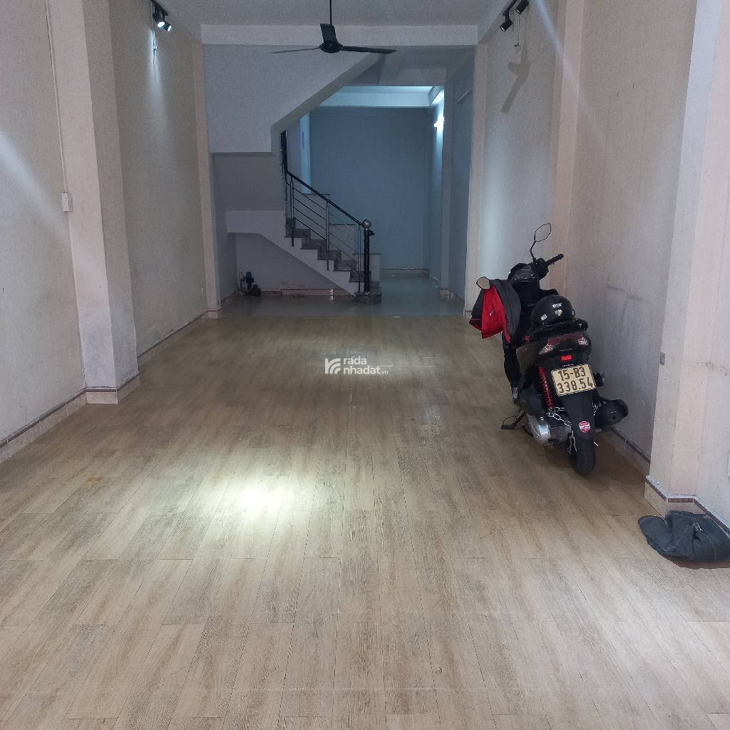 BÁN NHÀ DƯƠNG BÁ TRẠC QUẬN 8 75M2 10.6 TỶ HẺM XE HƠI 3 TẦNG BTCT 5PN SÁT QUẬN 1
