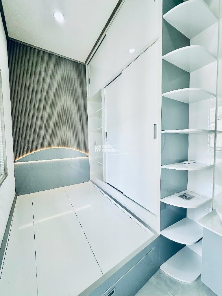SIÊU PHẨM - NHỈNH 4 TỶ - 26M2 - 4 TẦNG -3PNHẺM BA GÁC THÔNG - TÔ HIẾN THÀNH - QUẬN 10 - NHÀ MỚI ĐẸP