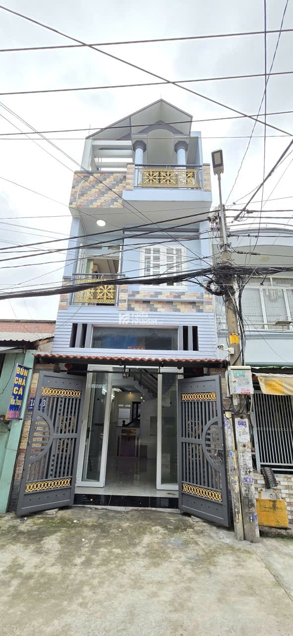 Nhà Mới,Đường Chiến Lược,Bình Trị Đông (62m2 _ 4.3 x 15 x 3 Tầng) 6.5 TỶ TL