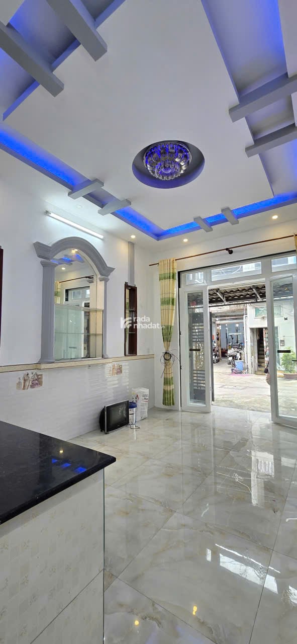 Nhà Mới,Đường Chiến Lược,Bình Trị Đông (62m2 _ 4.3 x 15 x 3 Tầng) 6.5 TỶ TL