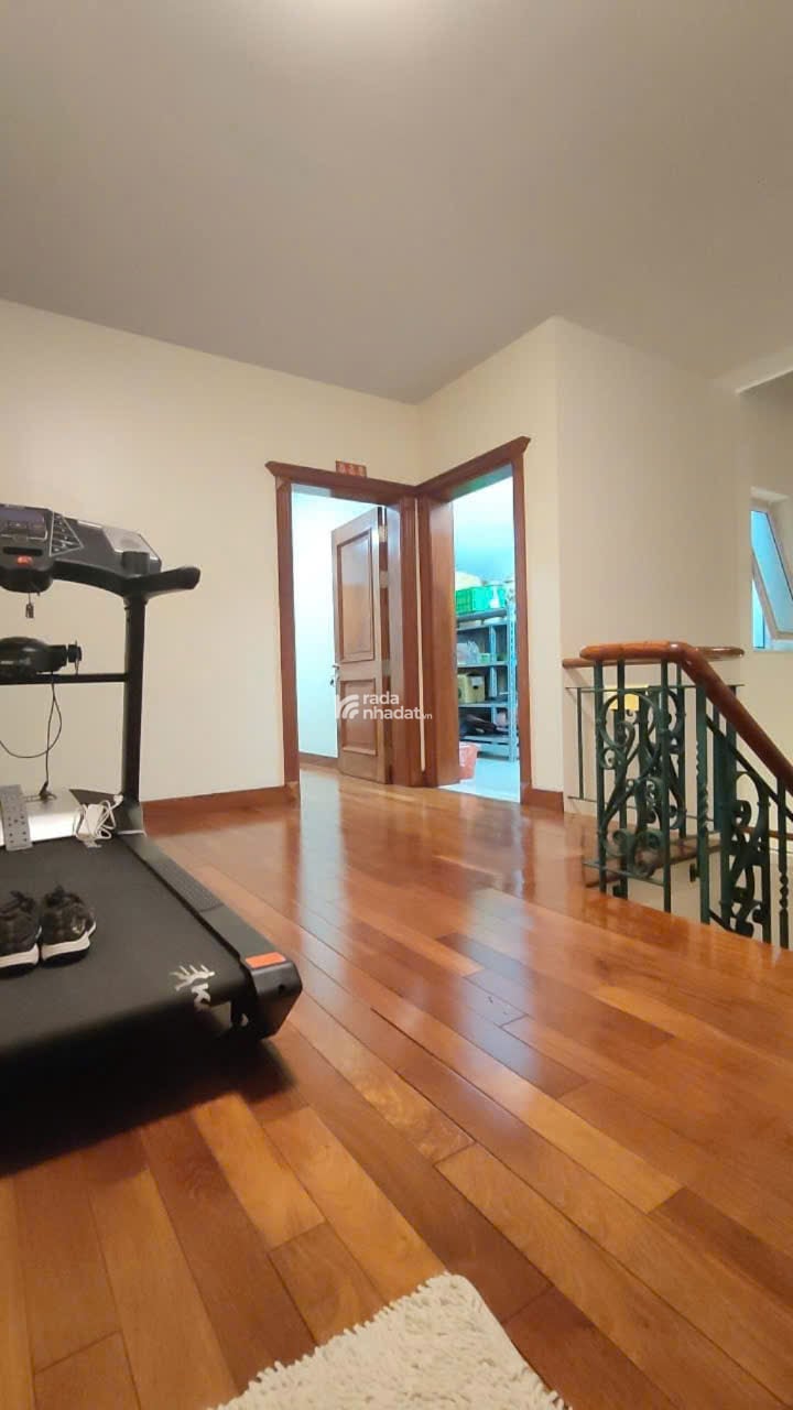 SIÊU BIỆT THỰ,3 MẶT TIỀN,ĐƯỜNG NGUYỄN THÀNH Ý,QUẬN 1 (239m2 x 4 TẦNG) 130 TỶ TL