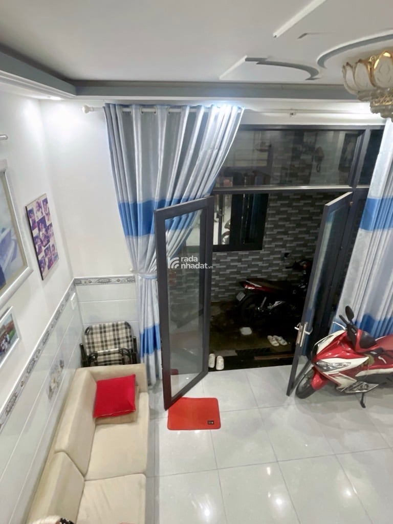 SÁT HẺM XE HƠI LÊ THÚC HOẠCH, TÂN PHÚ, CHUẨN 38M2 HIẾM CÓ. GIẢM 450TR CHỈ 5.1T