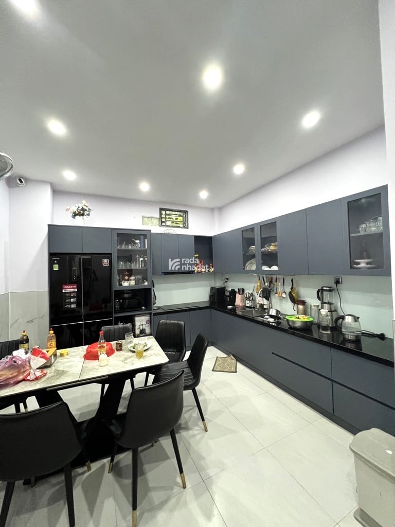 NHÀ ĐẸP 3 TẦNG HẺM 1 SẸT ĐƯỜNG LÒ LU - HẺM THÔNG XE TẢI - GIÁ 6.8 TỶ (TL)