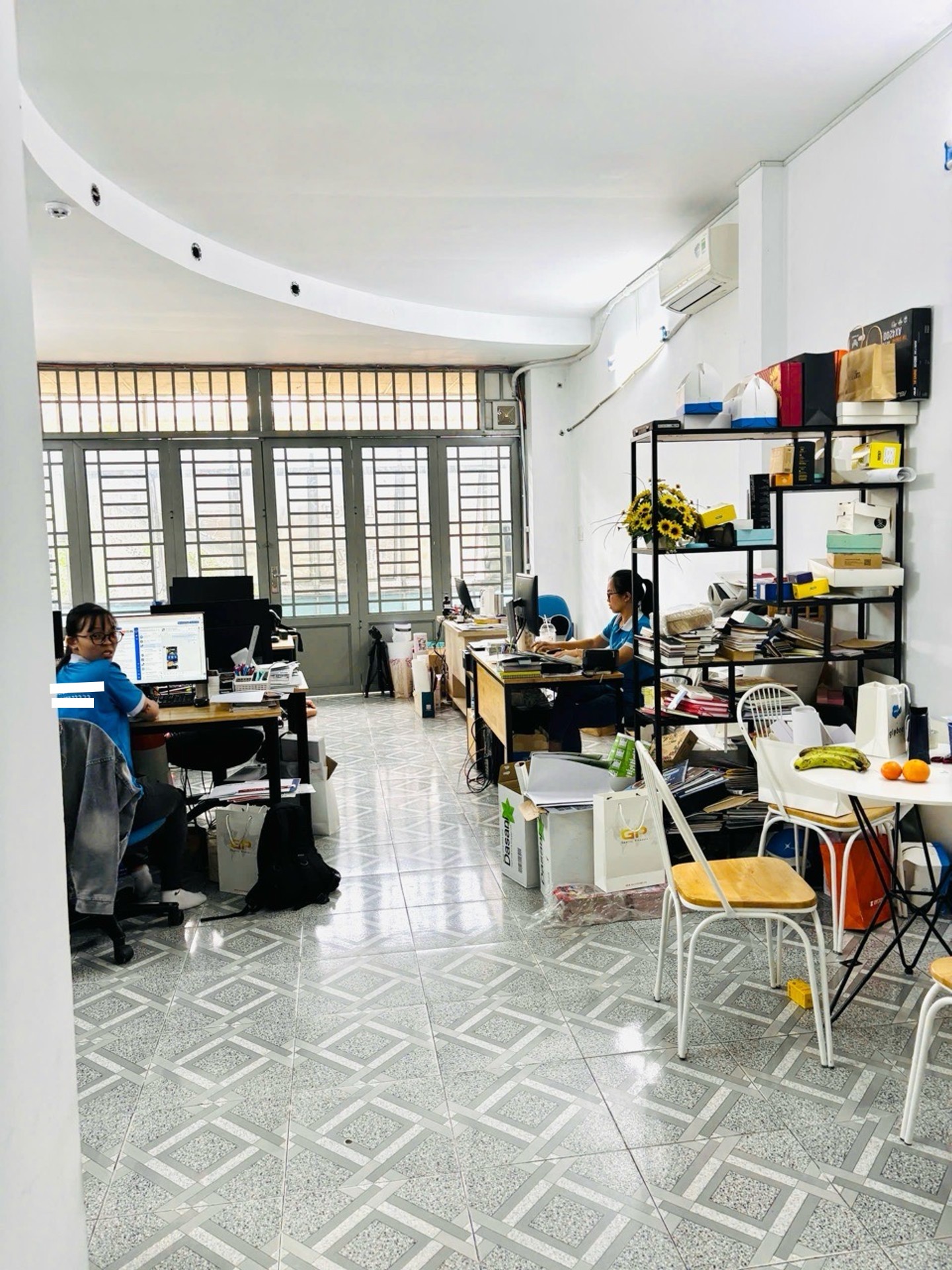 MTKD Nguyễn Sơn, 112m2, ngang 6m, 3 tầng, Kinh doanh cực tốt, Chỉ 28 tỷ TL