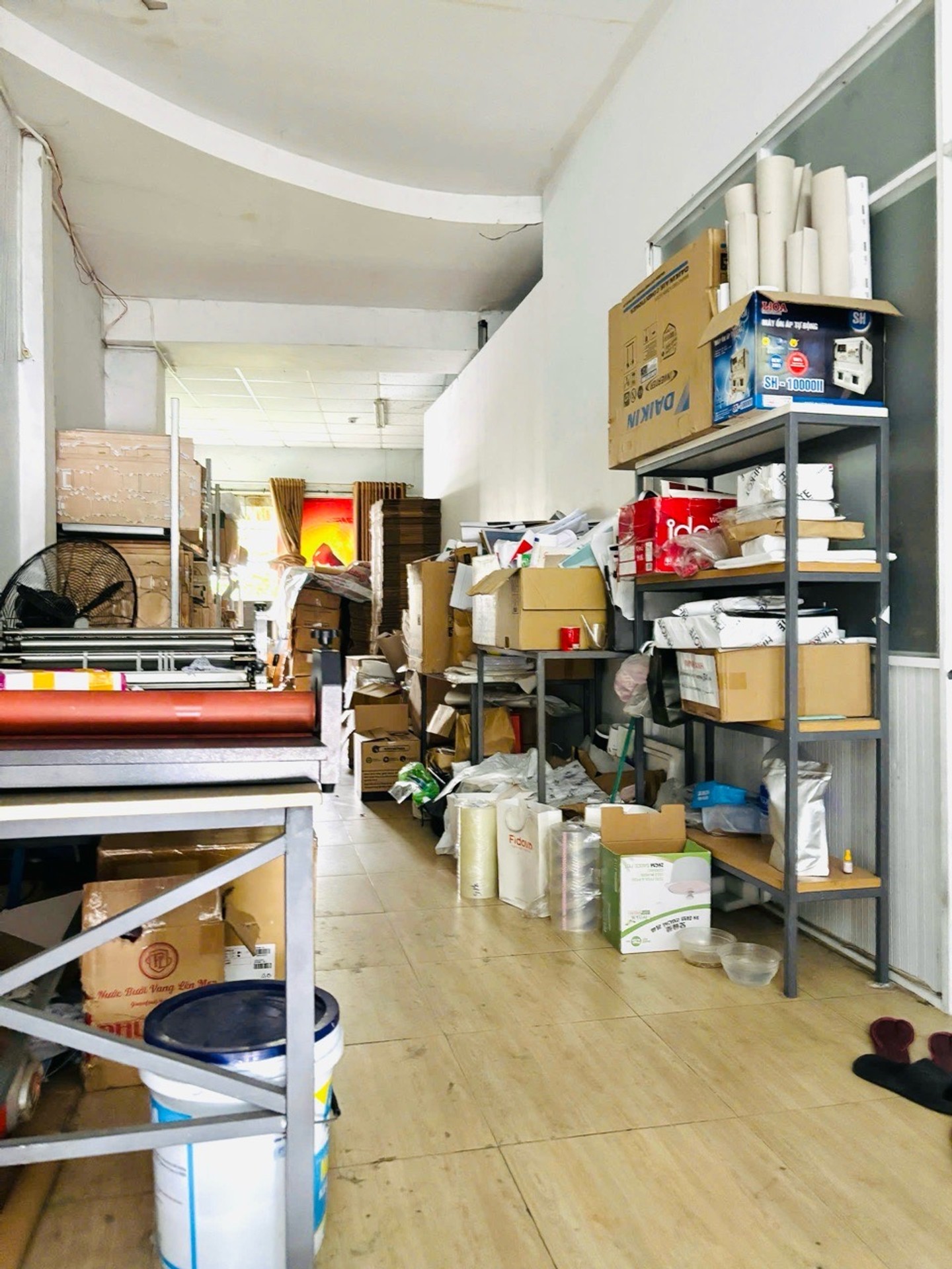 MTKD Nguyễn Sơn, 112m2, ngang 6m, 3 tầng, Kinh doanh cực tốt, Chỉ 28 tỷ TL